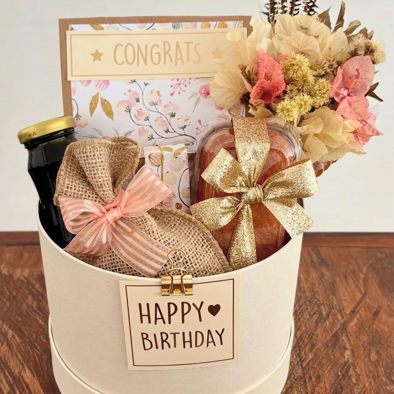 The Custom Luxe Hamper