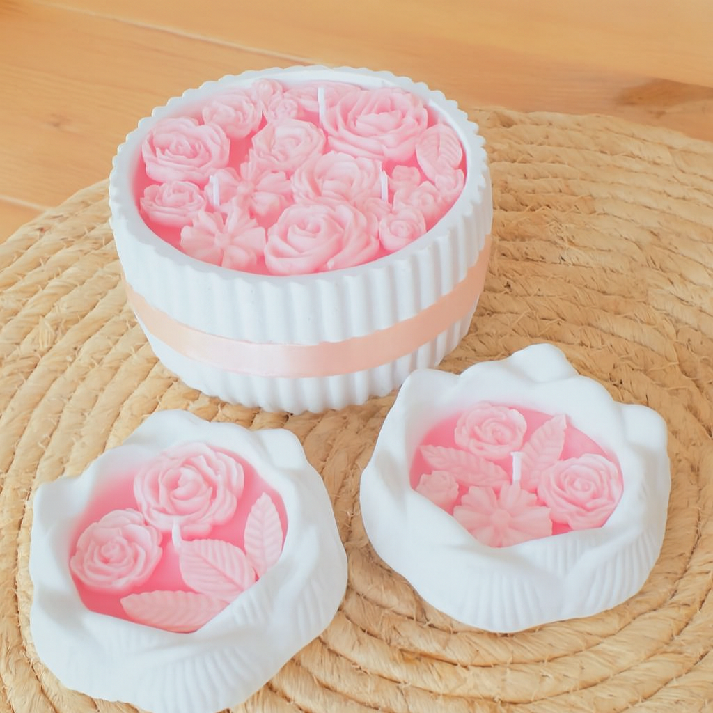 Rosette Garden – Sculpted Floral Scented Candle