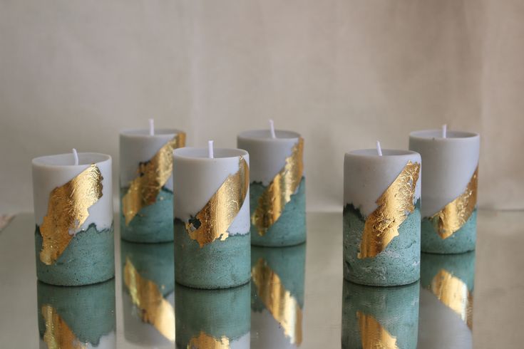 Emerald Luxe Candle – Gold Leaf Art Candle