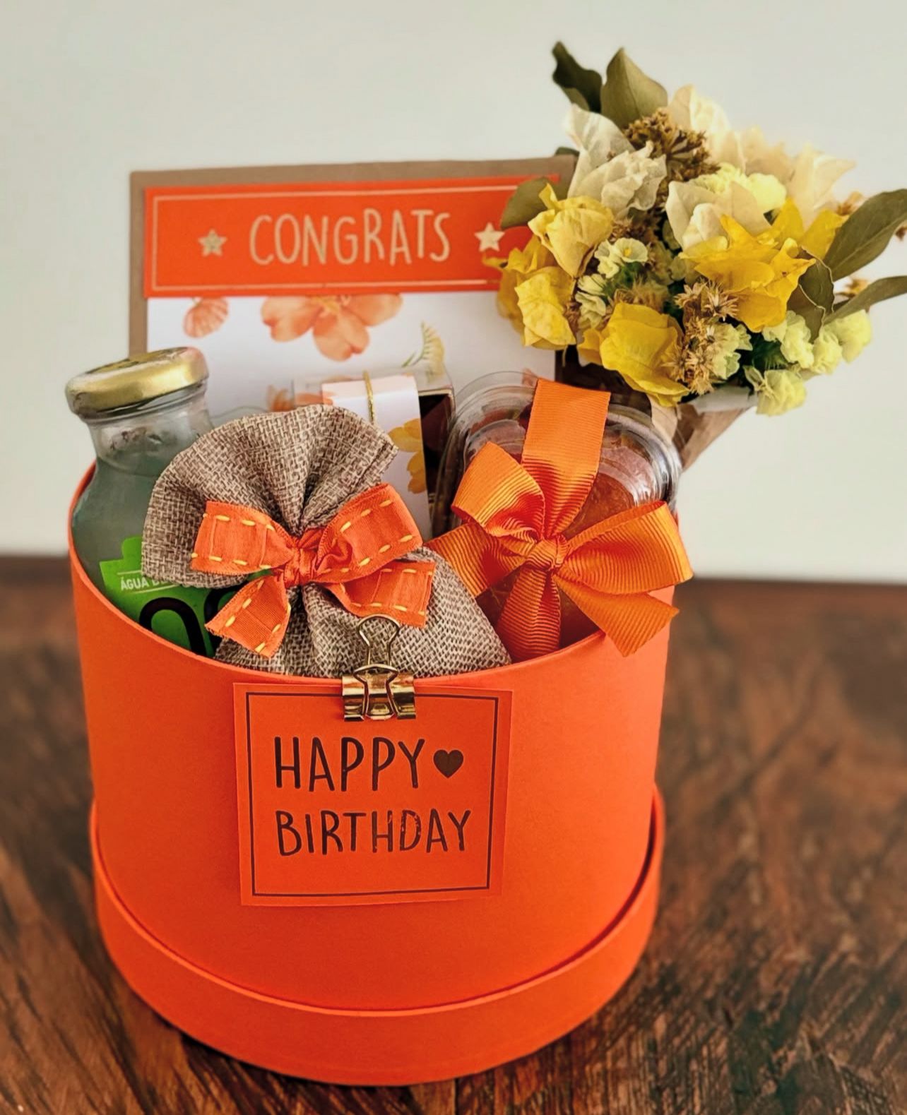 The Custom Luxe Hamper