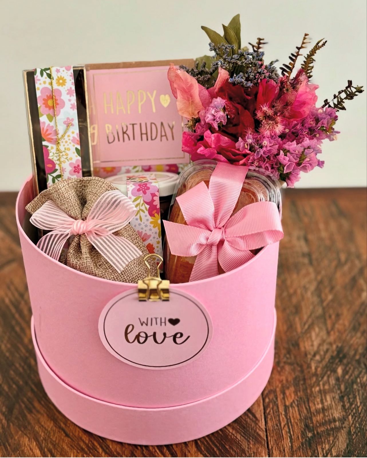 The Custom Luxe Hamper
